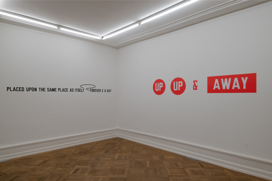 Exhibition view, Lawrence Weiner, AS LONG AS IT LASTS, Mai 36 Galerie, 2022.