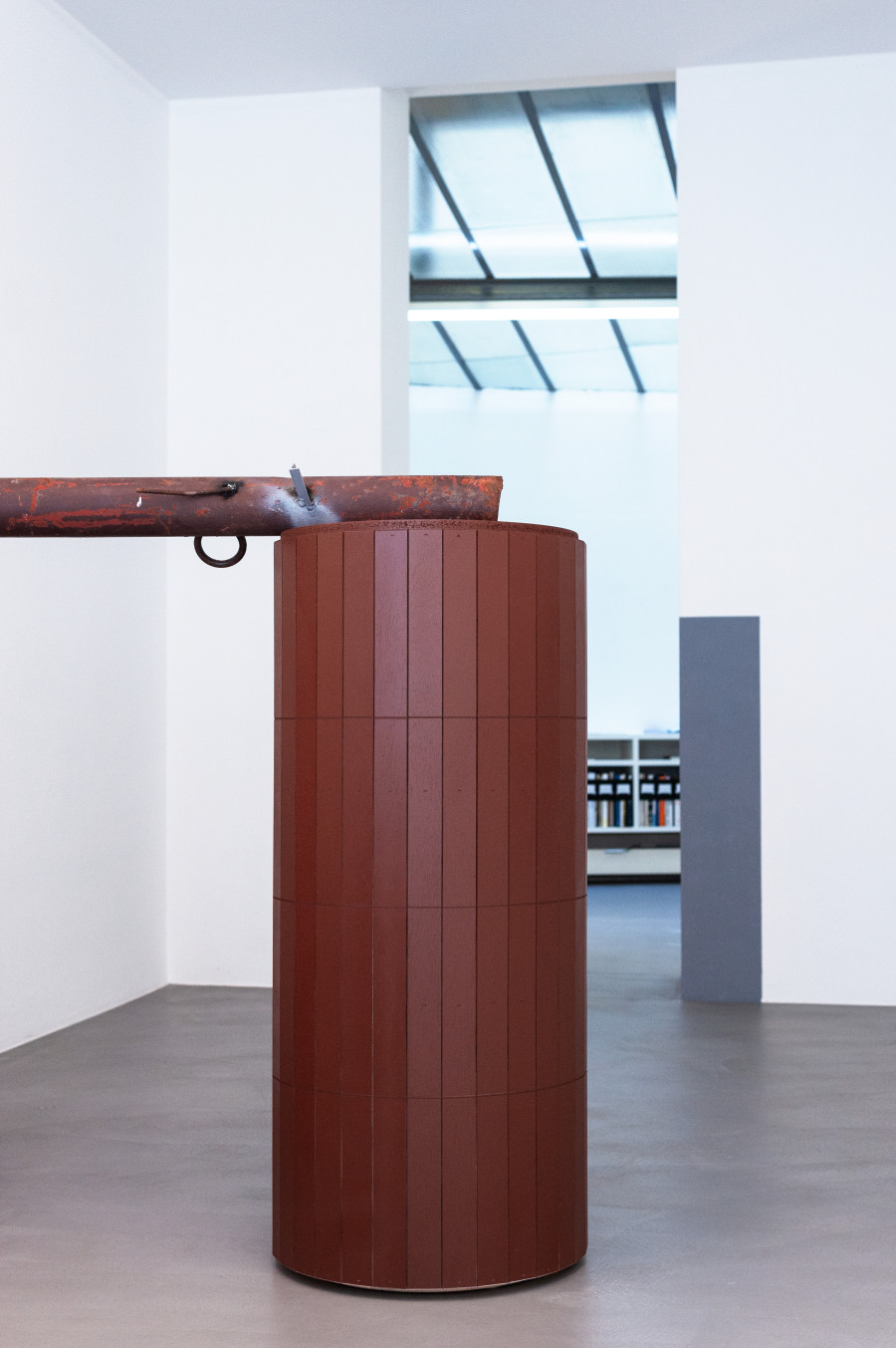 Manfred Pernice: Choccolé, Mai 36 Galerie, Installation view, 2022, Photo credits: Aramis Navarro