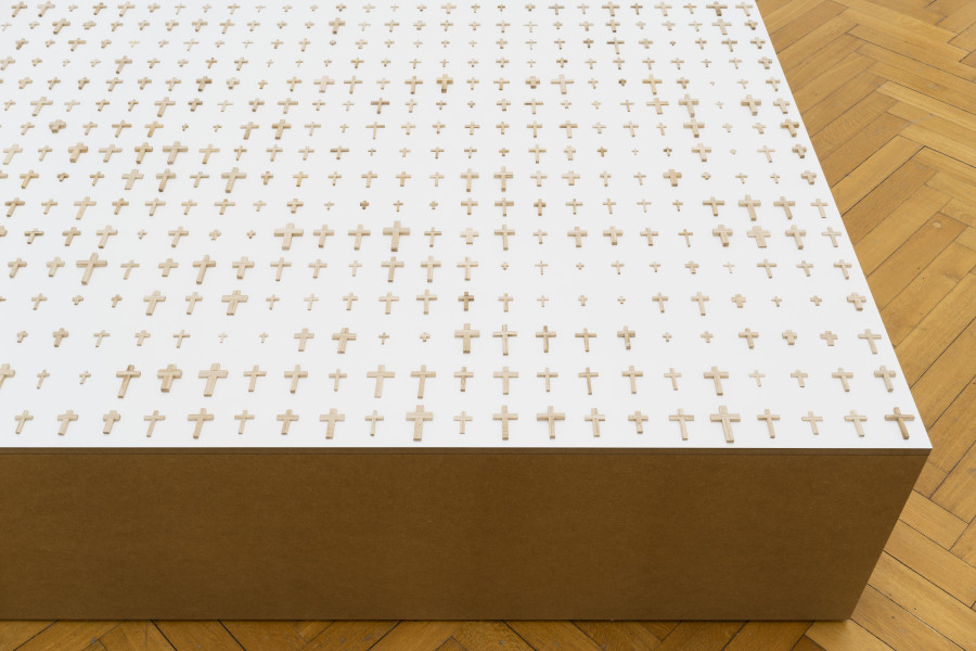 Jean-Frédéric Schnyder, das Andere, 2014–2021, Detail, Holz geschnitzt, 14‘400 Teile (Version Kunsthalle Bern: 9‘216 Teile). Courtesy Eva Presenhuber Zürich / New York. Photo: Gunnar Meier