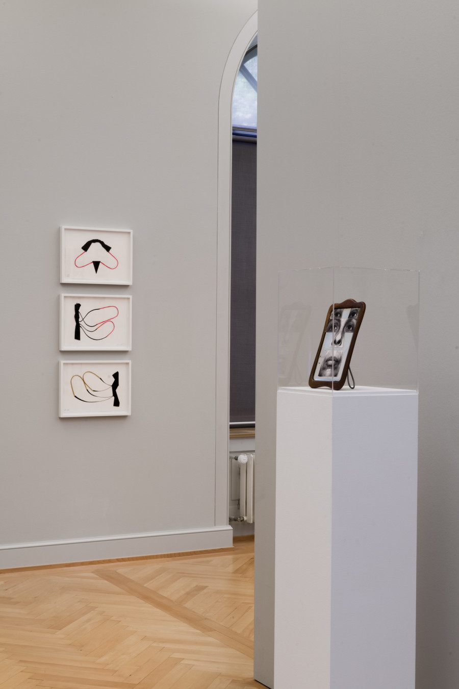 Geta Brătescu, Installationsansicht Kunstmuseum St.Gallen, Photo: Sebastian Stadler