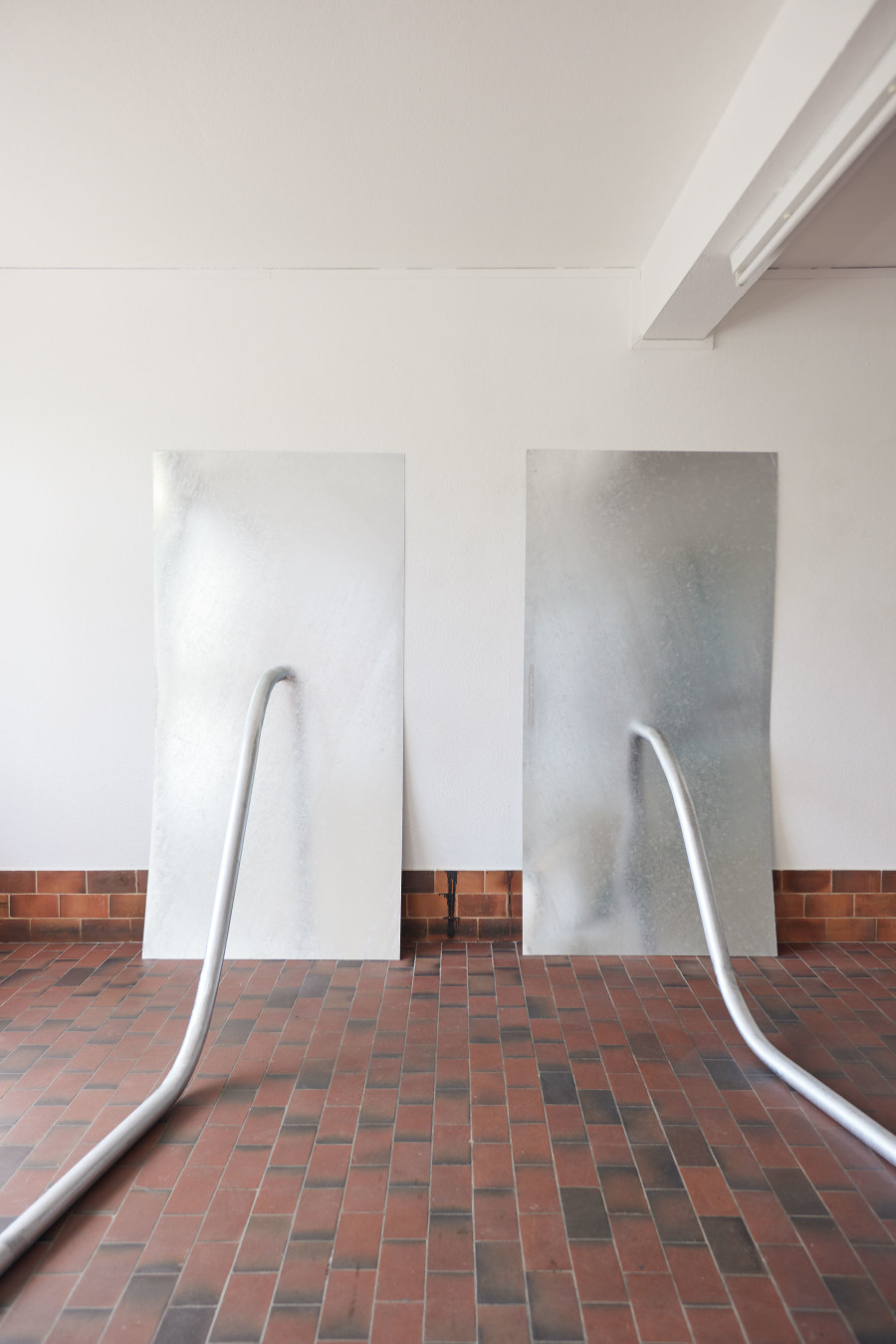 Toni Schmale, watersports, schlauch #1, schlauch #2, Mayday, 2022.