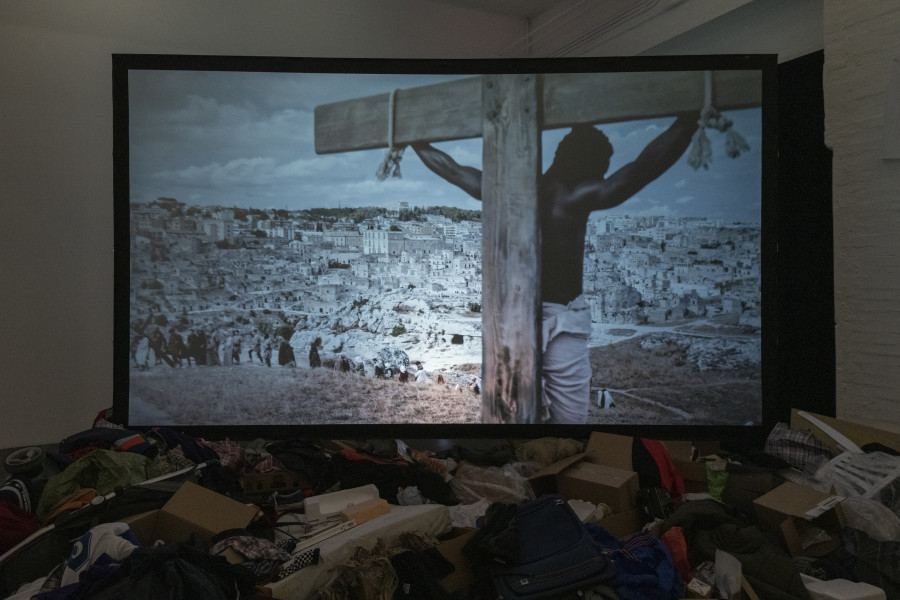 Milo Rau, Das Neue Evangelium, 2019/20. Courtesy: Vinca Films. Photo: Kunst Halle Sankt Gallen, Sebastian Schaub.