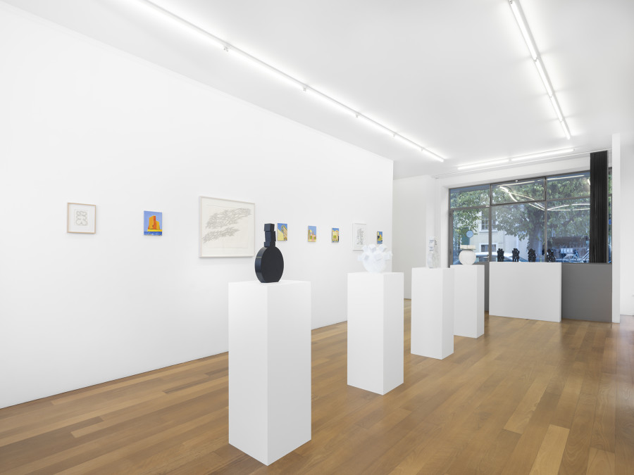 Exhibition view, Derrière la mémoire, xippas, 2022. Photo credit: Julien Gremaud