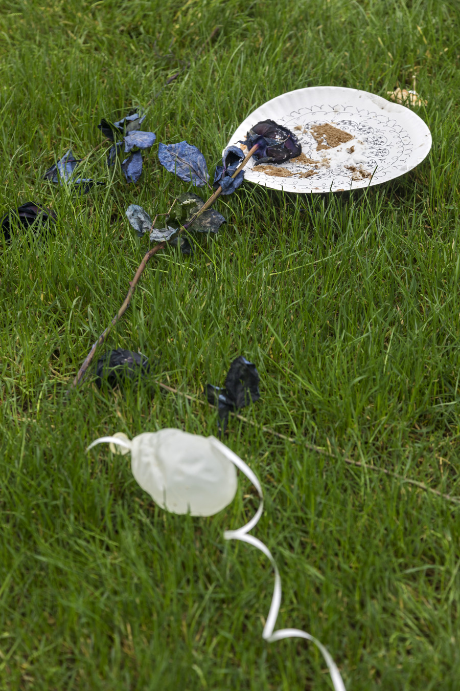 Bunny Rogers, Memorial, 2020, Installation view ground floor, Kunsthaus Bregenz March 2020, Photo: Markus Tretter © Bunny Rogers, Kunsthaus Bregenz