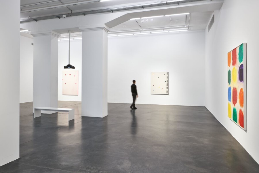 Mary Heilmann, ‘Past Present Future,’ Hauser & Wirth Zürich, 2021. Mary Heilmann © Mary Heilmann. Photo: Jon Etter