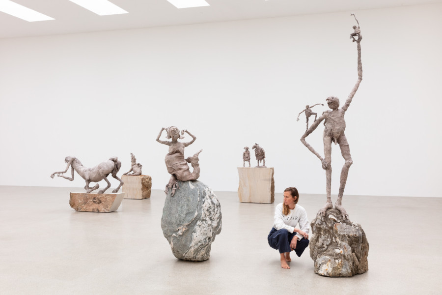 Francis Upritchard – A Loose Hold, Exhibition views Kunsthaus Centre d’art Pasquart 2022, Courtesy the artist and Kate MacGarry. Photos: Angus Mill