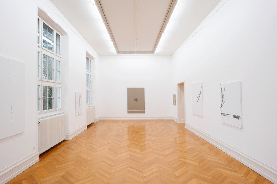 Exhibition view, Lose Enden, Kunsthalle Bern, 2021 Photo: Stefan Burger