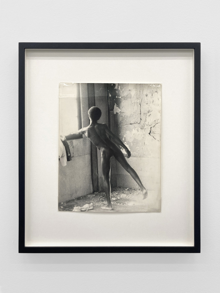 Alvin Baltrop, The Piers (man leaning), n.d. (1975–1986), Silver gelatin print, 25.4 x 20.2 cm
