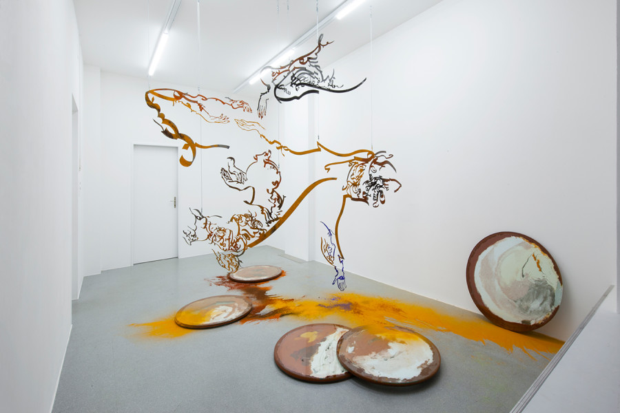 Monia Ben Hamouda, Installation view The Eye, the Hands, the Lunacy of Lunar Sightings, Solo show curated by Anissa Touati, jevouspropose, Zurich, 2022. Courtesy of the artist and ChertLüdde, Berlin