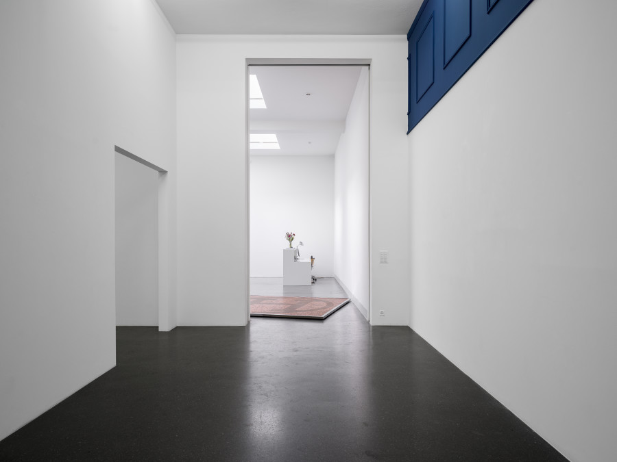 Installation view, Dozie Kanu, Galerie Francesca Pia, Zurich, 2022. Photo: Cedric Mussano