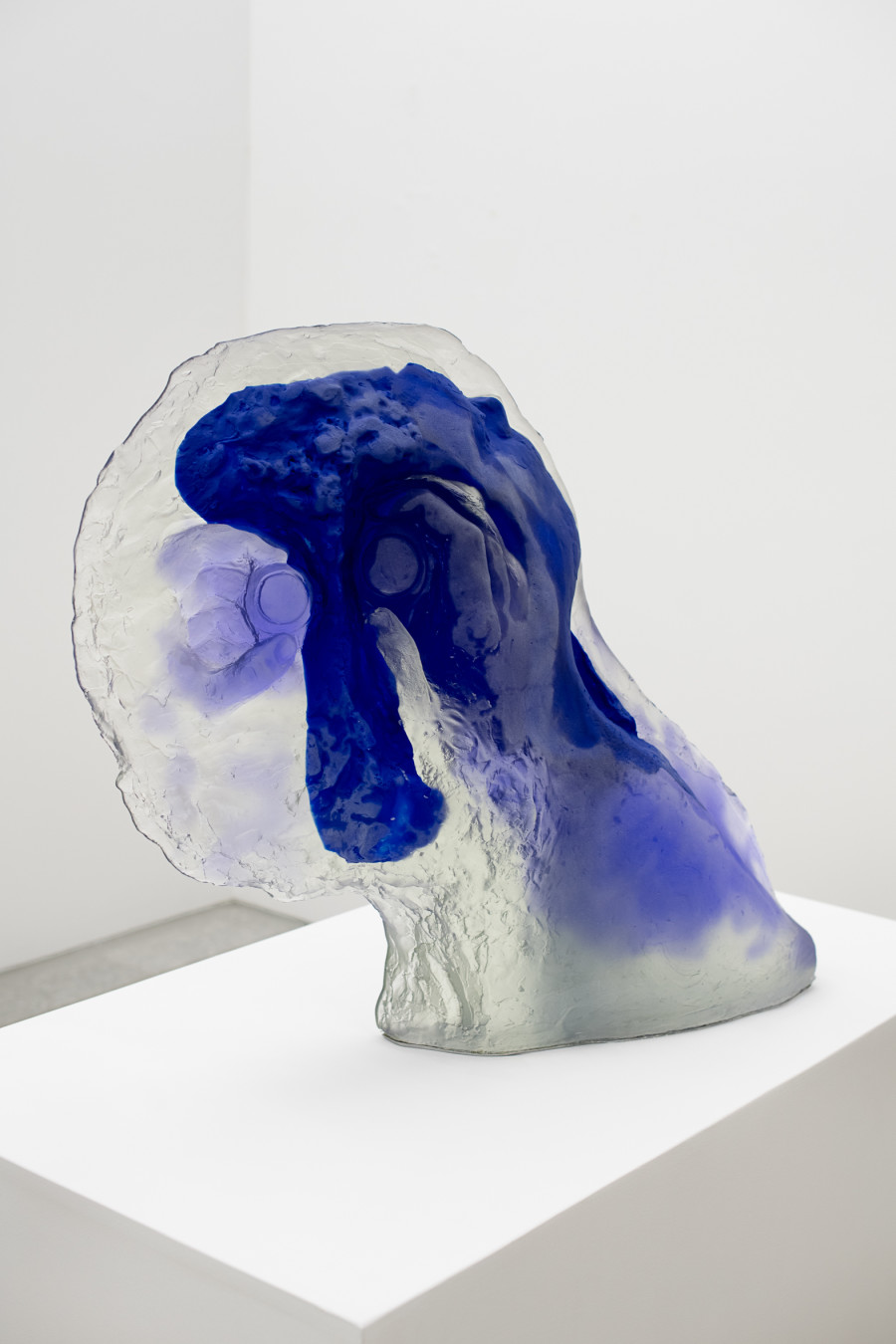 Diego Perrone, La notte all’indietro pesa, 2019, Photo: Sebastian Stadler