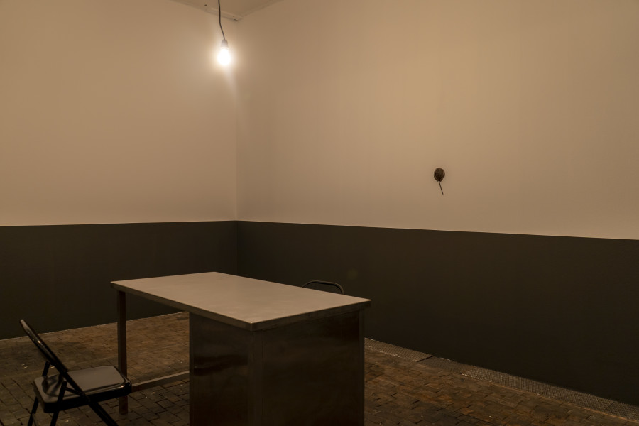 Vue d’exposition de Dialogue of the Dogs de Will Benedict au Centre d’Art Contemporain Genève (15.10.2022‒18.12.2022). © Centre d’Art Contemporain Genève. Photo : Julien Girard