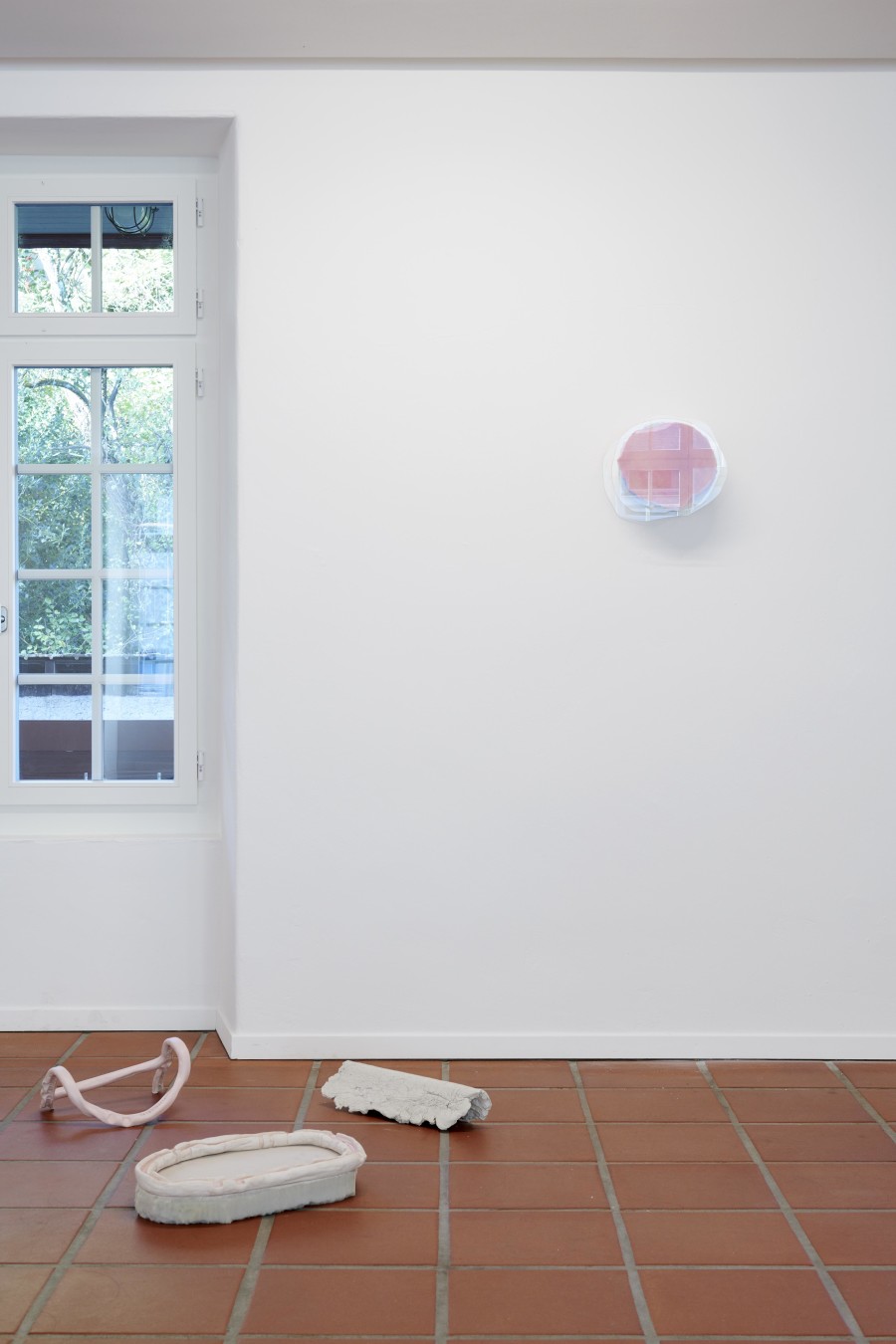 Exhibition view Noemi Eichenberger, «Fluide Potenziale» at Zimmermannhaus Brugg, 2022 / Photo: Nici Jost / Courtesy: the artist and Zimmermannhaus