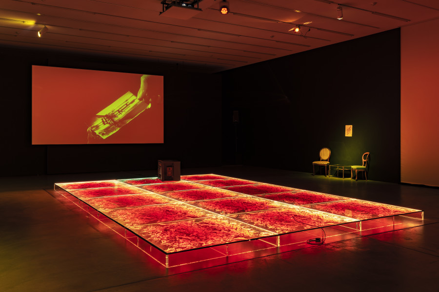 Installation view Sadaf H. Nava, Fabulas Score, schwarzescafé | Luma Westbau, Zurich, 2022. Photo: Nelly Rodriguez