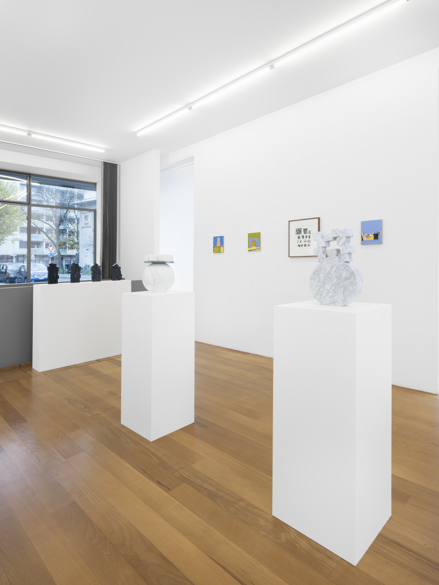 Exhibition view, Derrière la mémoire, xippas, 2022. Photo credit: Julien Gremaud