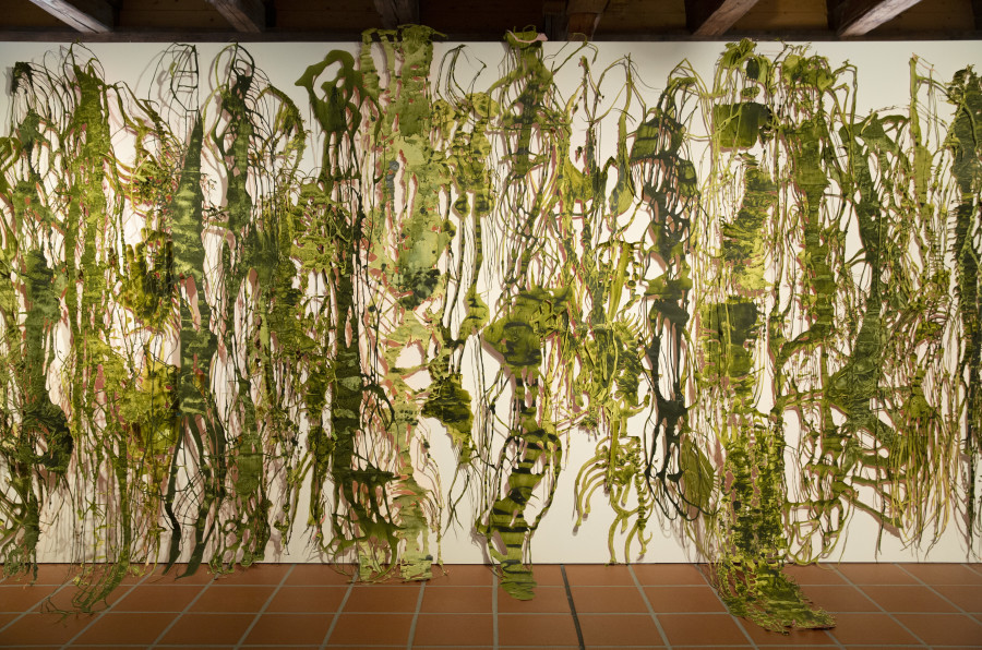 Exhibition view Christine Bänninger, «liquid Olive» at Zimmermannhaus Brugg, 2022 / Photo: Simone Haug / Courtesy: the artist and Zimmermannhaus