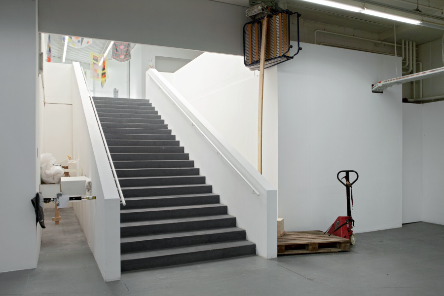 Eric Hattan, So eine Umordnung, 1992 / 2020, Konzept und Installation in situ Dimension variabel. Ausstellungsansicht / Installation view Kunsthaus Baselland 2020. Foto / Photo: Gina Folly