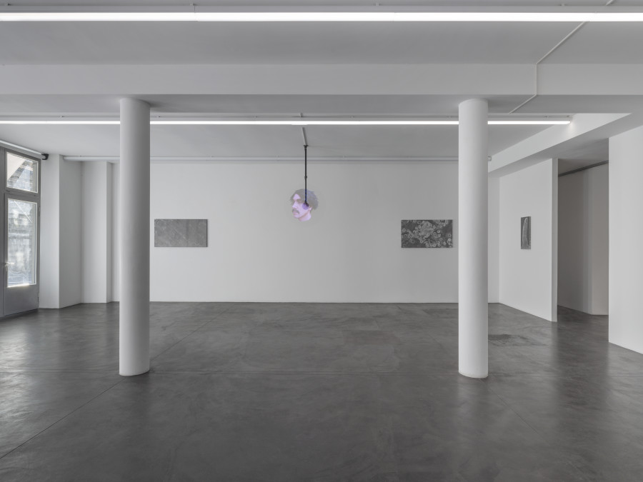 Exhibition view, Juan Antonio Olivares, SELF-PORTRAIT, Galerie Maria Bernheim, 2022.