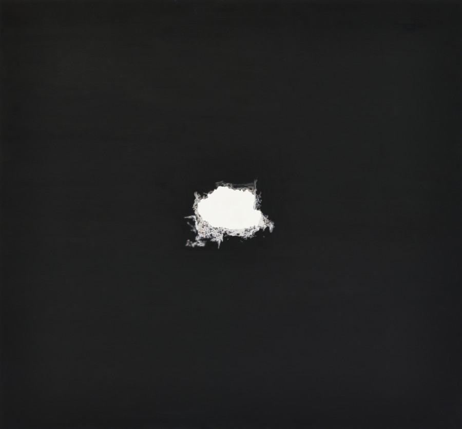 Toba Khedoori, Untitled (hole), 2013. Öl auf Leinwand, 112.4 x 121 cm. Emanuel Hoffmann-Stiftung, Depositum in der Öffentlichen Kunstsammlung Basel