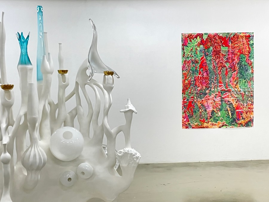 Group exhibition: Destination Paradise, Izabela Myszka, installation view, 2022, Dienstgebäude
