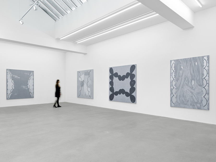 Installation view, Amy Feldman, Goodnight Light, Galerie Eva Presenhuber, Waldmannstrasse, Zurich, 2022 © Amy Feldman Courtesy the artist and Galerie Eva Presenhuber Photo: Stefan Altenburger Photography, Zürich