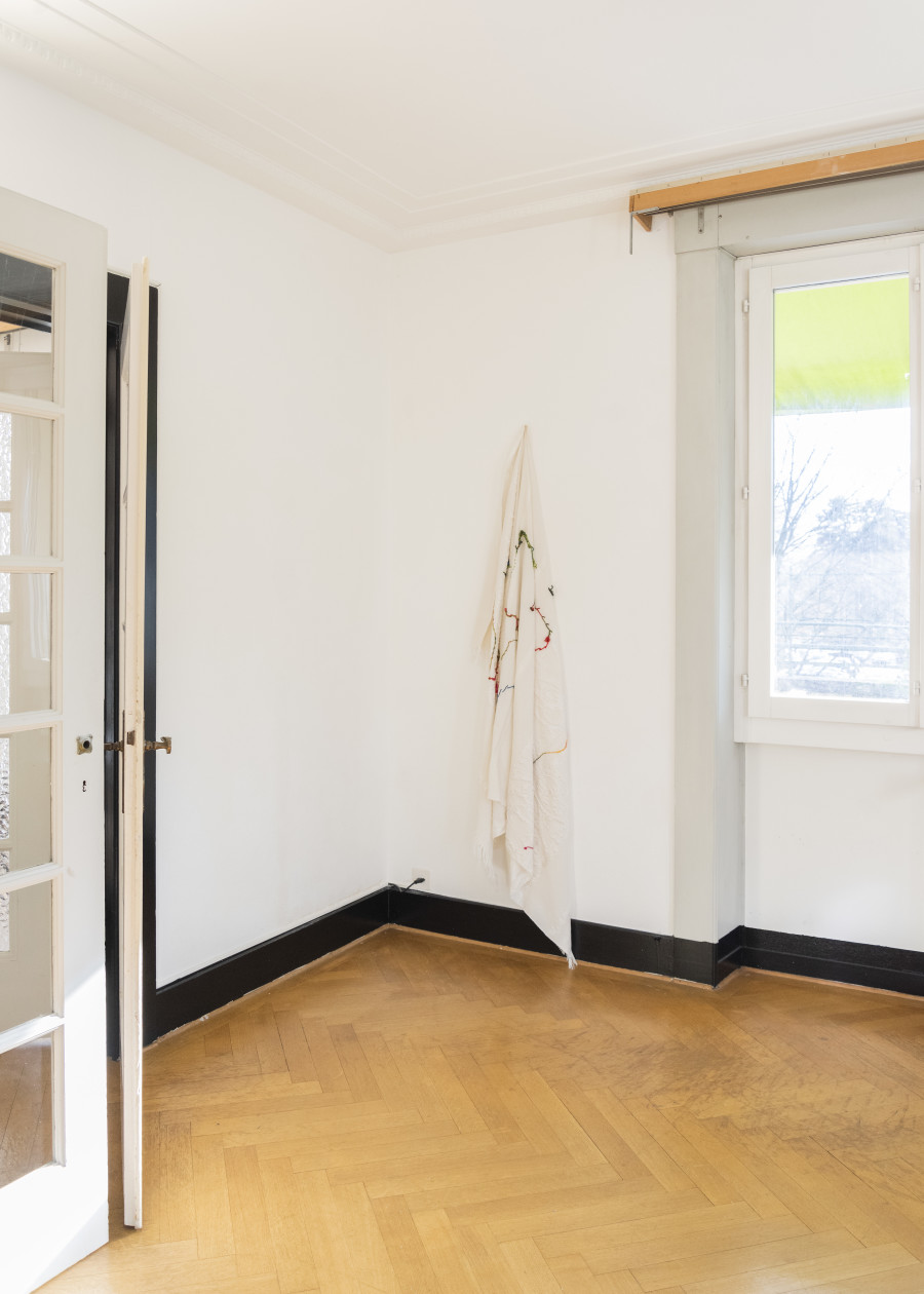 Zahra Hakim: J'ai vu une femme qui battait la lumière dans un mortier, Exhibition view, 2023, Cherish, Photo: Remy Ugarte Vallejos