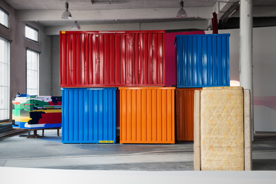 Città irreale, Installationsansicht, Lokremise St.Gallen, Foto: Sebastian Stadler