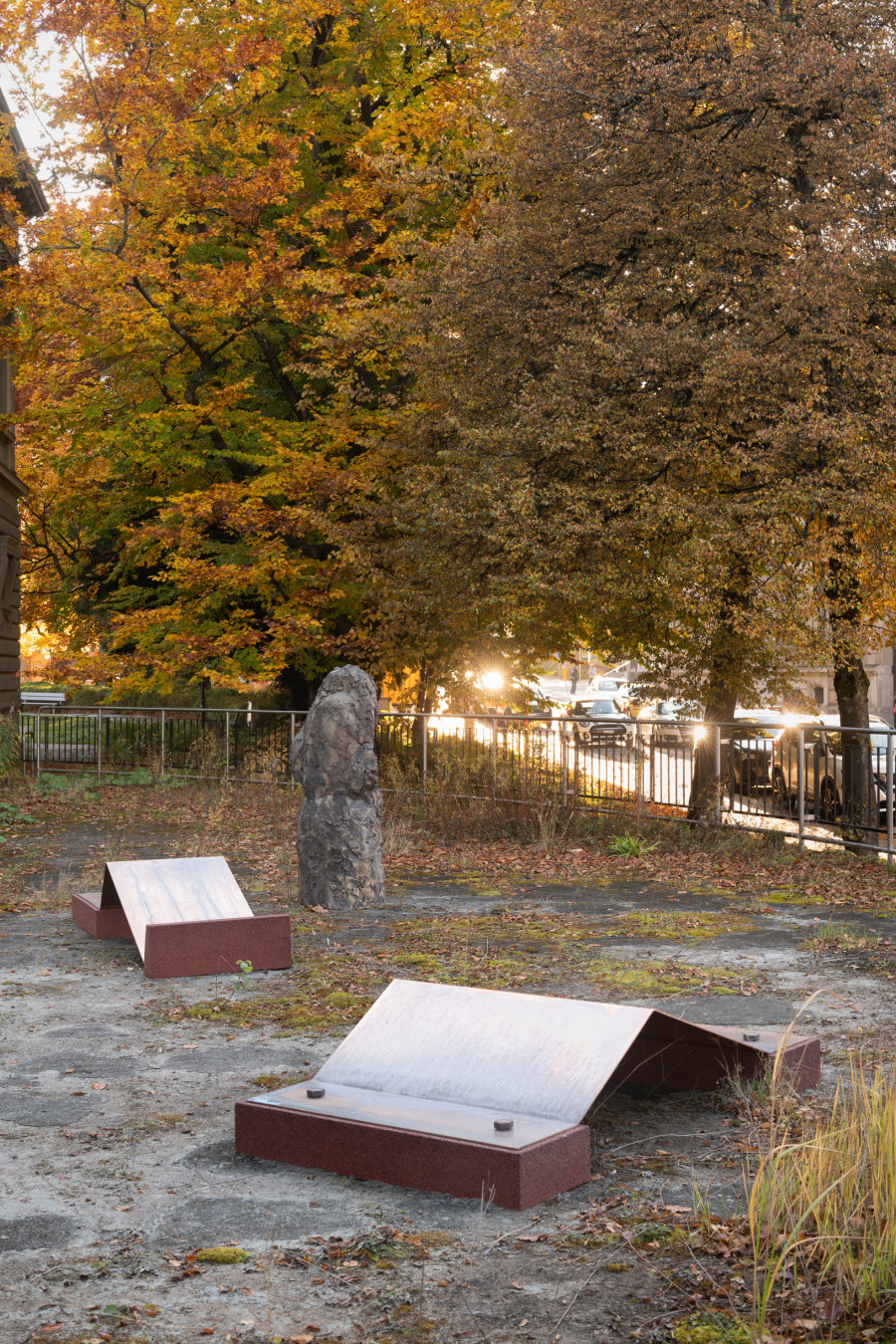 Marie Lund, The Falling, Installationsansicht Kunstmuseum St.Gallen, Foto: Sebastian Stadler