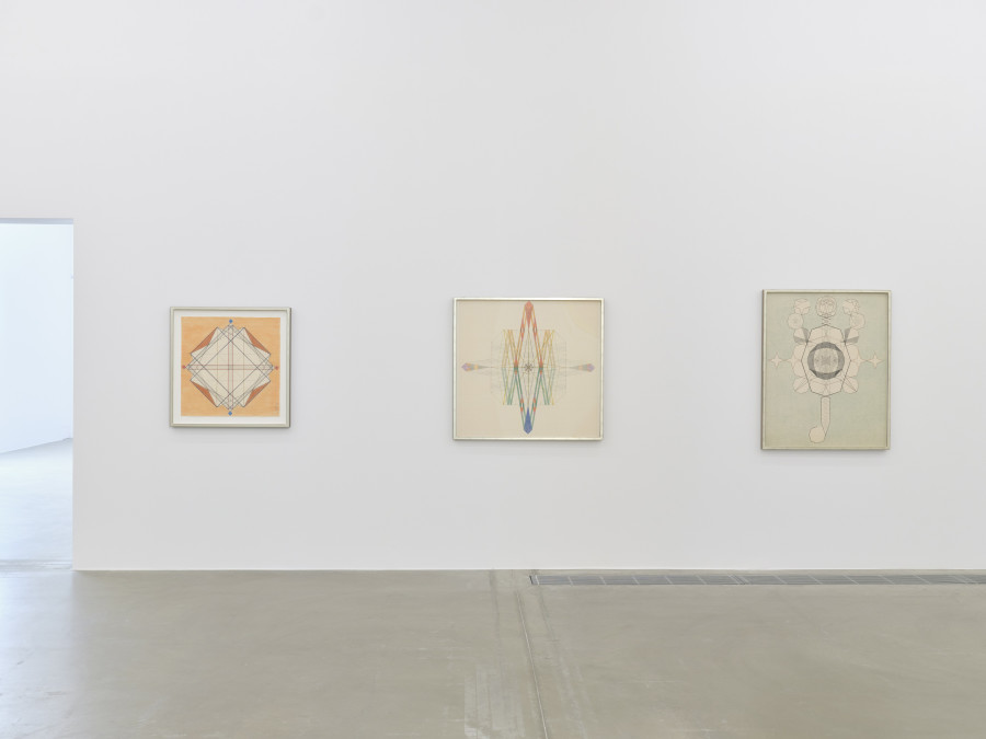 Installationsansicht Kosmos Emma Kunz. Eine Visionärin im Dialog mit zeitgenössischer Kunst 2.3. – 24.5.2021, Aargauer Kunsthaus, Aarau. © Emma Kunz Stiftung Foto: Conradin Frei, Zürich