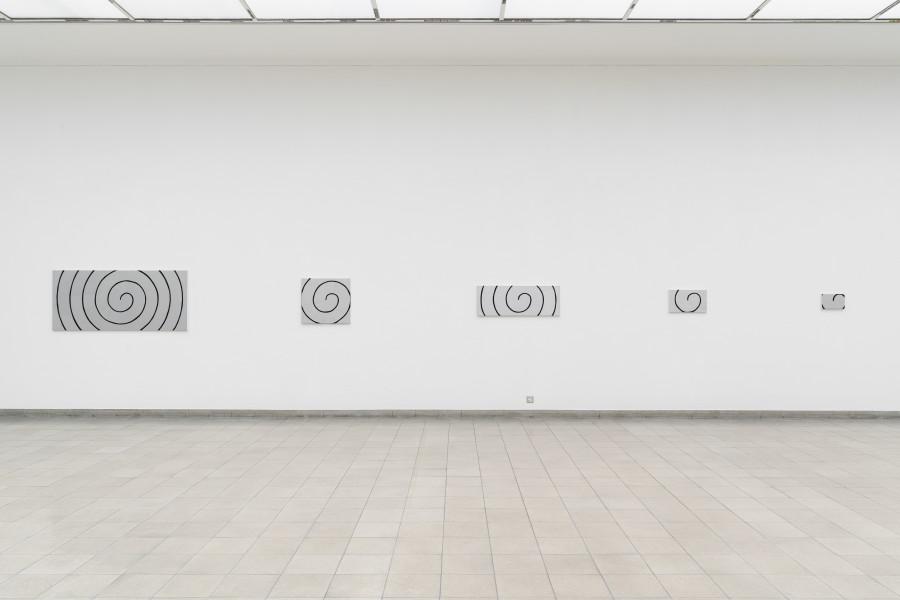 Spiral 1 – Spiral 19 2022 (19 paintings) Marker and acrylic on canva, Courtesy the artist and Weiss Falk, Basel / Zurich