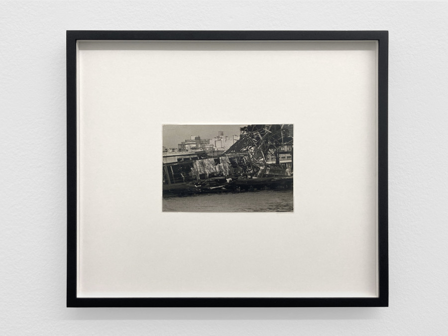 Alvin Baltrop, The Piers (exterior with two figures), n.d. (1975–1986), Silver gelatin print, 20.3 x 25.4 cm