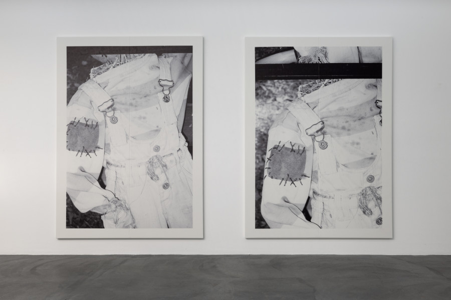 Kelly Tissot, Dubious portrait and improper meeting/Schoolboy II 2022, Dubious portrait and improper meeting/Schoolboy I 2022, Digital UV print on faux leather, each 290 x 210 cm. Ausstellungsansicht Kunsthaus Baselland 2022. Foto: Gina Folly