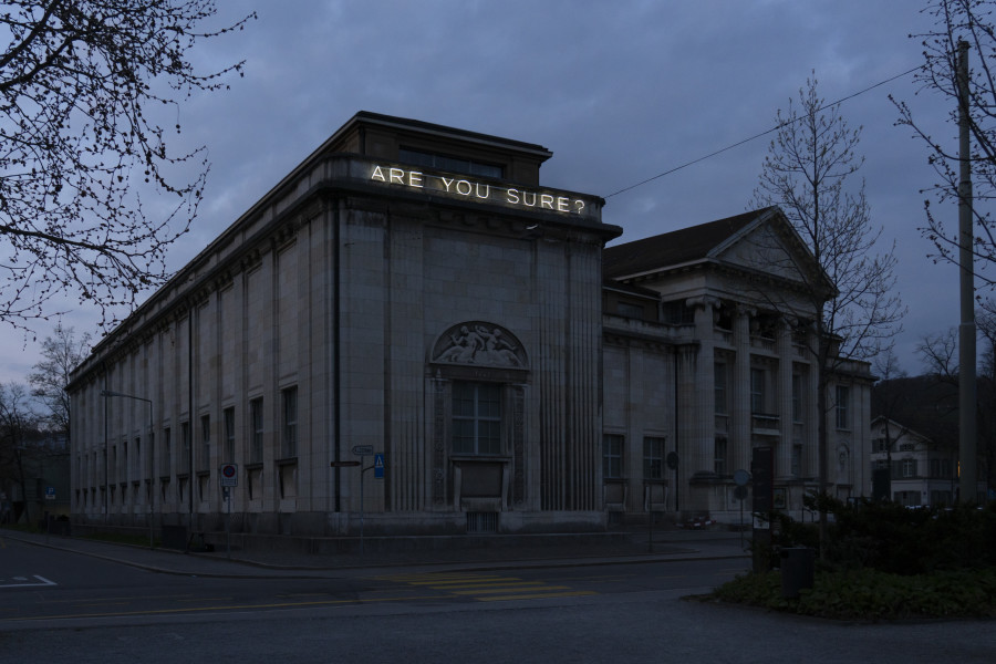 Bethan Huws, Untitled (A WORK OF ART WITHOUT EMOTION IS NOT A WORK OF ART / ARE YOU SURE?), 2020/2021, Kunst Museum Winterthur, Schenkung des Galerievereins, Freunde Kunst Museum Winterthur, 2021, ©2021, Bethan Huws / ProLitteris, Zurich Photos: Reto Kaufmann