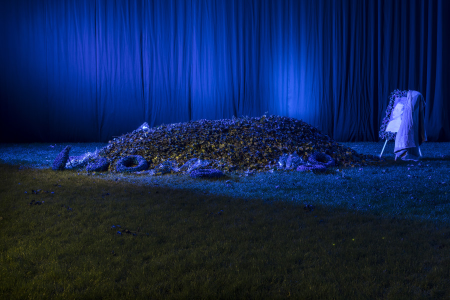 Bunny Rogers, Memorial, 2020, Installations view, ground floor, Kunsthaus Bregenz March 2020, Photo: Markus Tretter © Bunny Rogers, Kunsthaus Bregenz