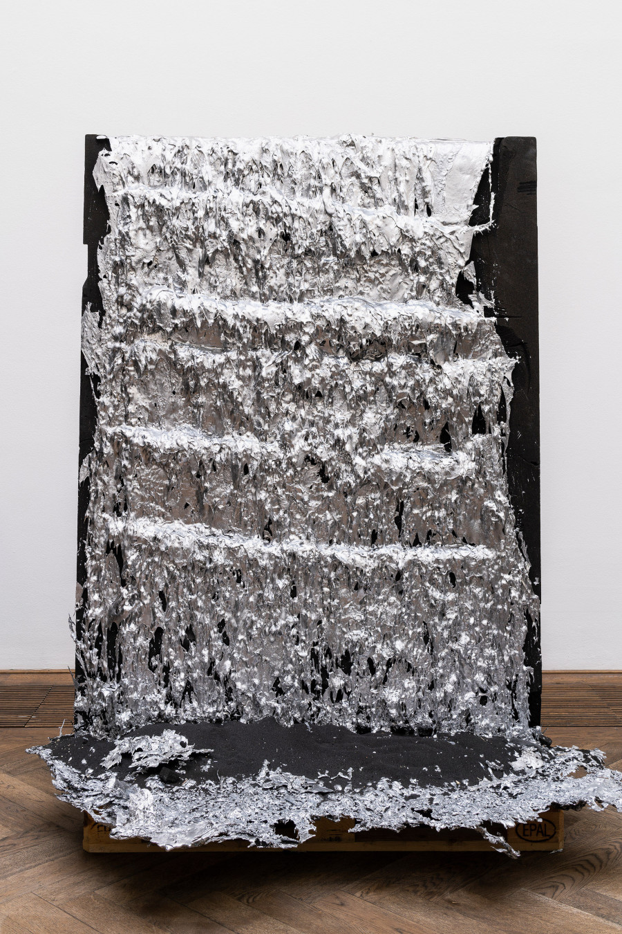 Raphael Hefti, installation view, Salutary Failures, Kunsthalle Basel, 2020, view on The Sun is the Tongue, the Shadow is the Language, 2020 (detail). Photo: Gunnar Meier / Kunsthalle Basel. Courtesy of the artist.