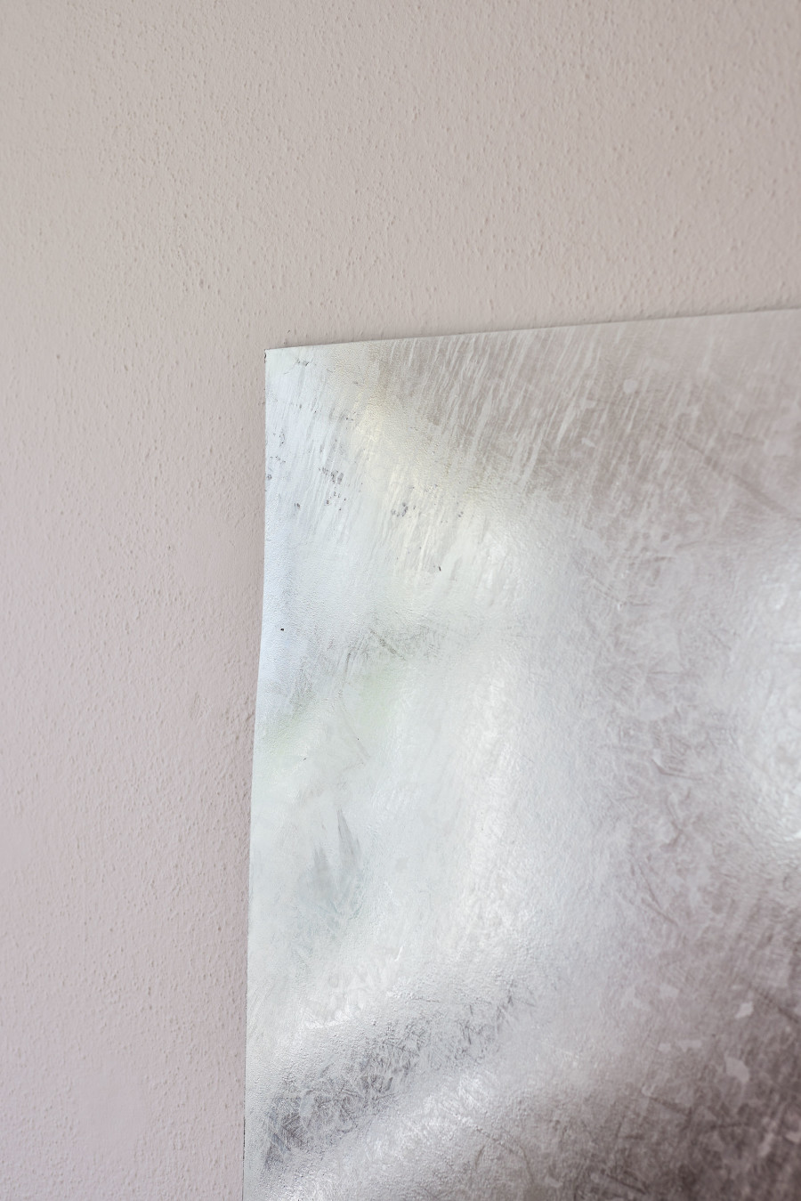 Toni Schmale, watersports, schlauch #2, detail, Mayday, 2022.