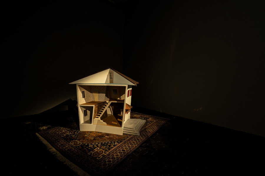 Exhibition view of The Puppet Show at Centre d’Art Contemporain Genève (March 5, 2022‒April 17, 2022). © Centre d’Art Contemporain Genève. Photo: Julien Girard