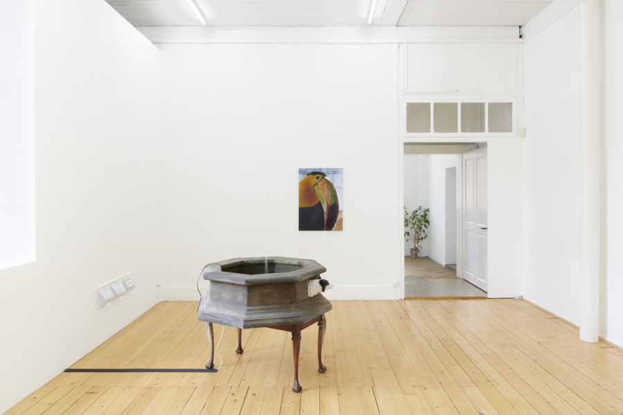 Hamishi Farah, Exhibition view, Dog Heaven 2 : How Sweet the Wound of Jesus Tastes, Fri Art, 2021. Photo Guillaume Python. Courtesy of Fri Art Kunsthalle