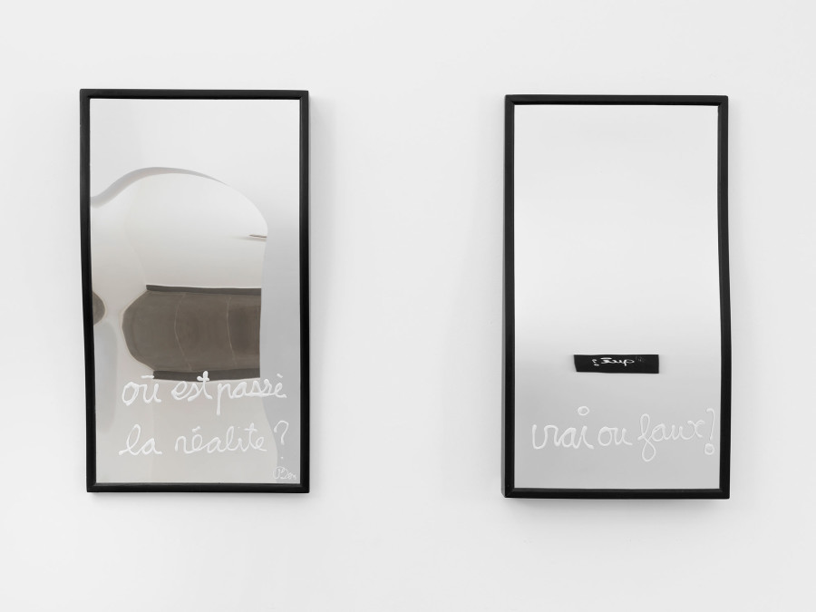 Exhibition view, Ben Vautier, What is the question?, galerie lange + pult, 2022. Photo credit: Julien Gremaud