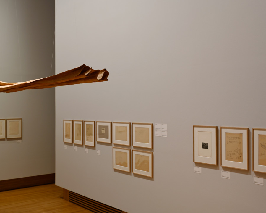 Exhibition view, Markus Raetz, Le reflet des mots, Fondation Jan Michalski, 2022. Photo Fondation Jan Michalski © Leo Fabrizio