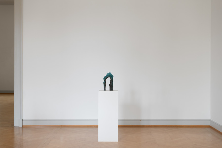 Grace Schwindt, Arch, 2022, Courtesy the artist and Zeno X Gallery, Antwerp, Photo: Sebastian Stadler