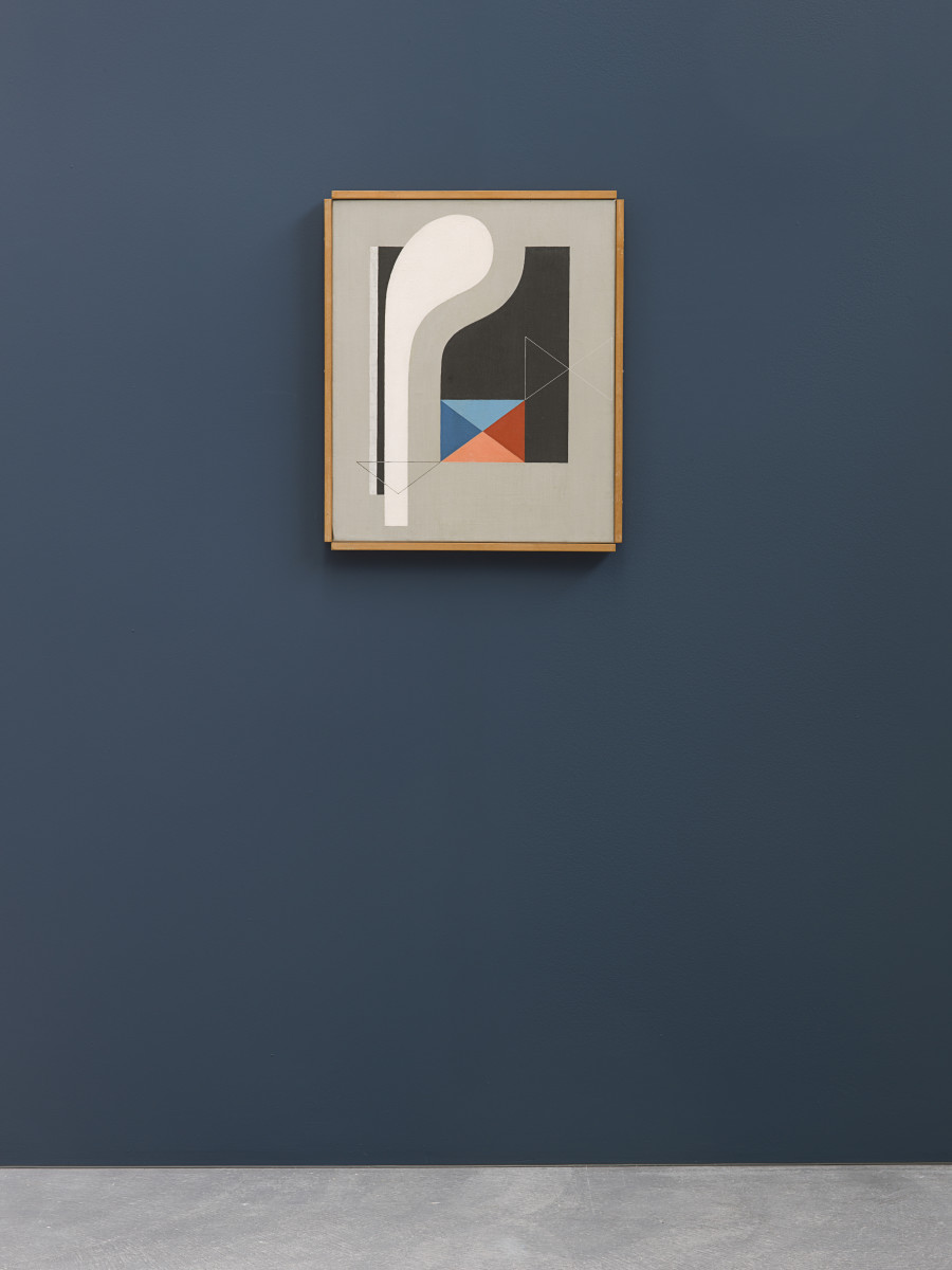 Installation View, The Backward Glance can be a Glimpse into the Future at von Bartha, Basel, 5 September – 7 November 2020. Photo: Simon Schwyzer. Image courtesy von Bartha and the Artists.