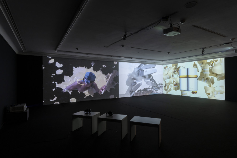 knowbotiq mit A Frei, Raw Forest, Swiss Psychotropic Gold, The Molecular Refinery, 2020 (Foto: Zoe Tempest)