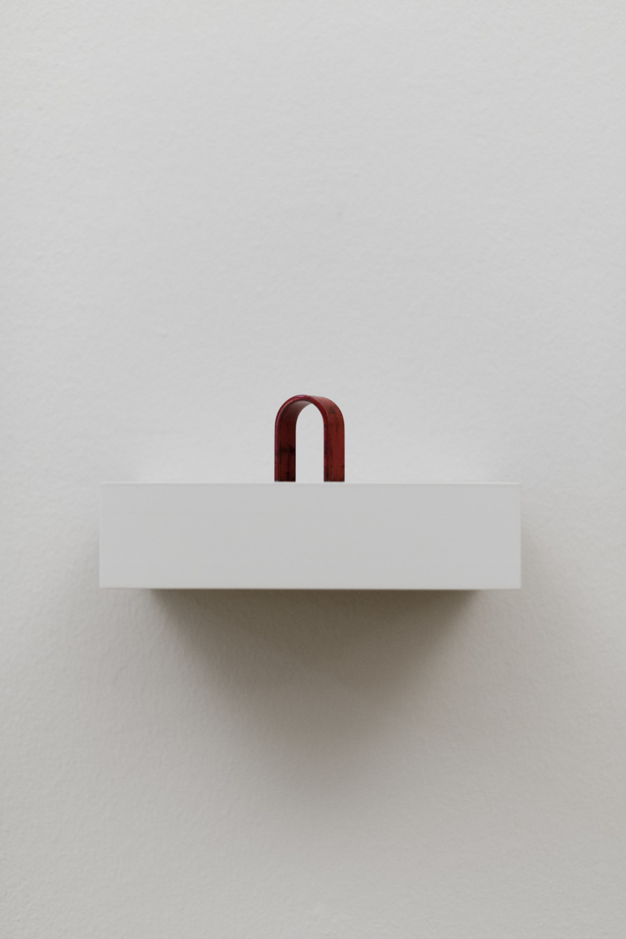 Geta Brătescu, Magneț [Magnet], 1974, Photo: Sebastian Stadler