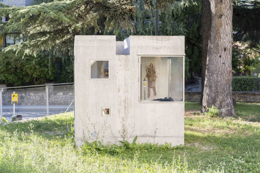 Installation view, WELCOME STRANGER, Lemme, 2022. Photo credit: Romain Iannone