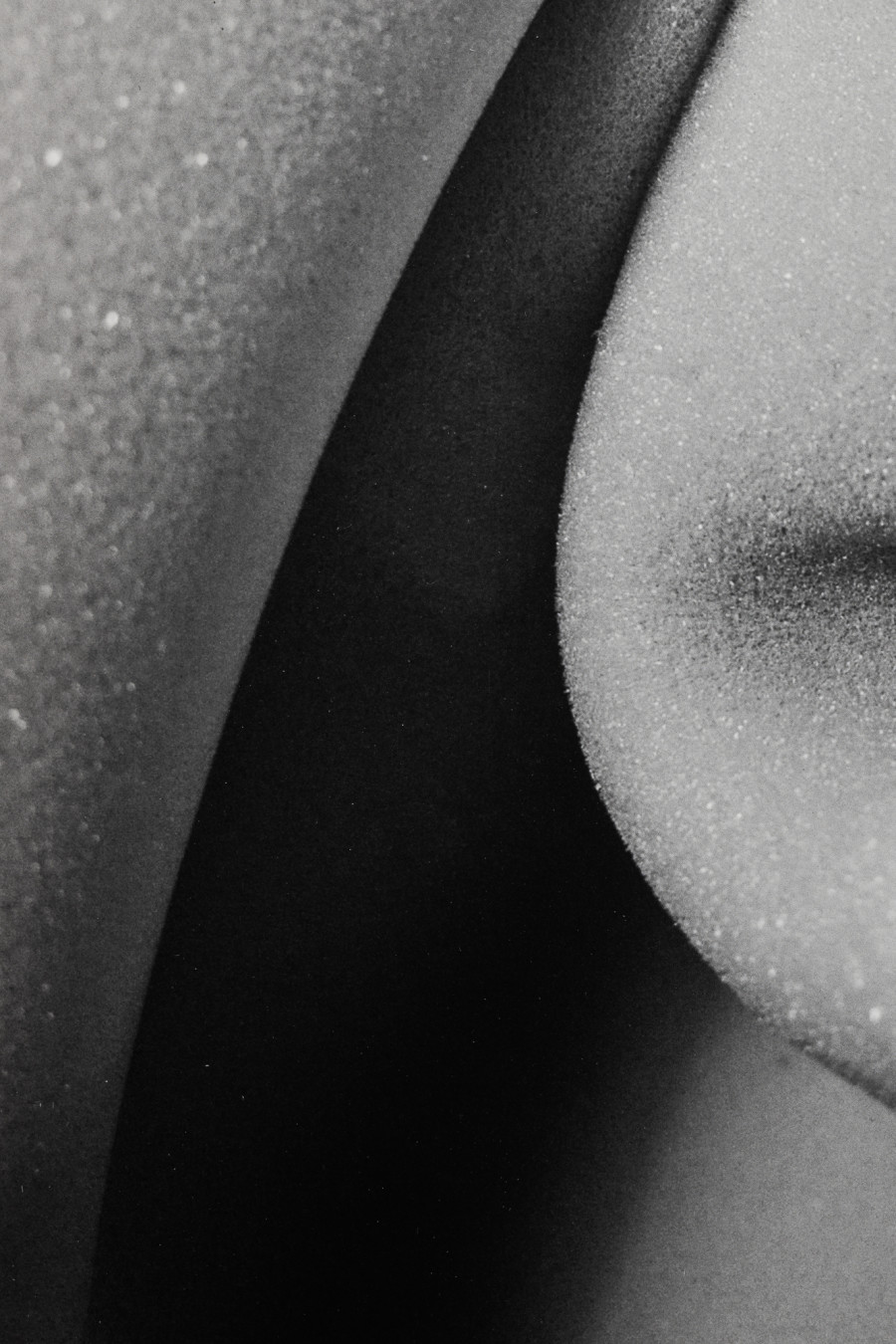 Martín Soto Climént, Marea de espuma, 2015, piezography on Hahnemühle Photo Rag Ultra Smooth 100% Cotton paper and walnut wood (detail). Photo: Kilian Bannwart