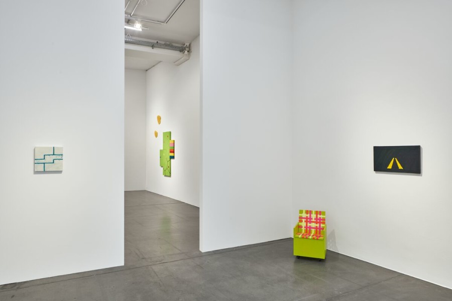 Mary Heilmann, ‘Past Present Future,’ Hauser & Wirth Zürich, 2021. Mary Heilmann © Mary Heilmann. Photo: Jon Etter