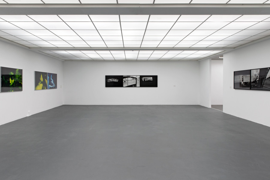 Claudia Andujar, Untitled from Sonho verde azulado series, 1982; Untitled from Sonho verde azulado series, 1982; Untitled from Através do Fusca series, 1976-2013; Untitled from Através do Fusca series, 1976-2013. Collection of the artist, Courtesy Galeria Vermelho. Ausstellungsansicht Kunsthaus Baselland 2021. Foto : Gina Folly