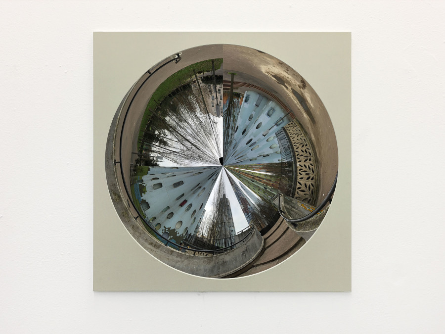 Dominic Michel, Allée de l’Arlequin, 2020 Pigment Prints auf Papier, 40 x 40 cm © Dominic Michel