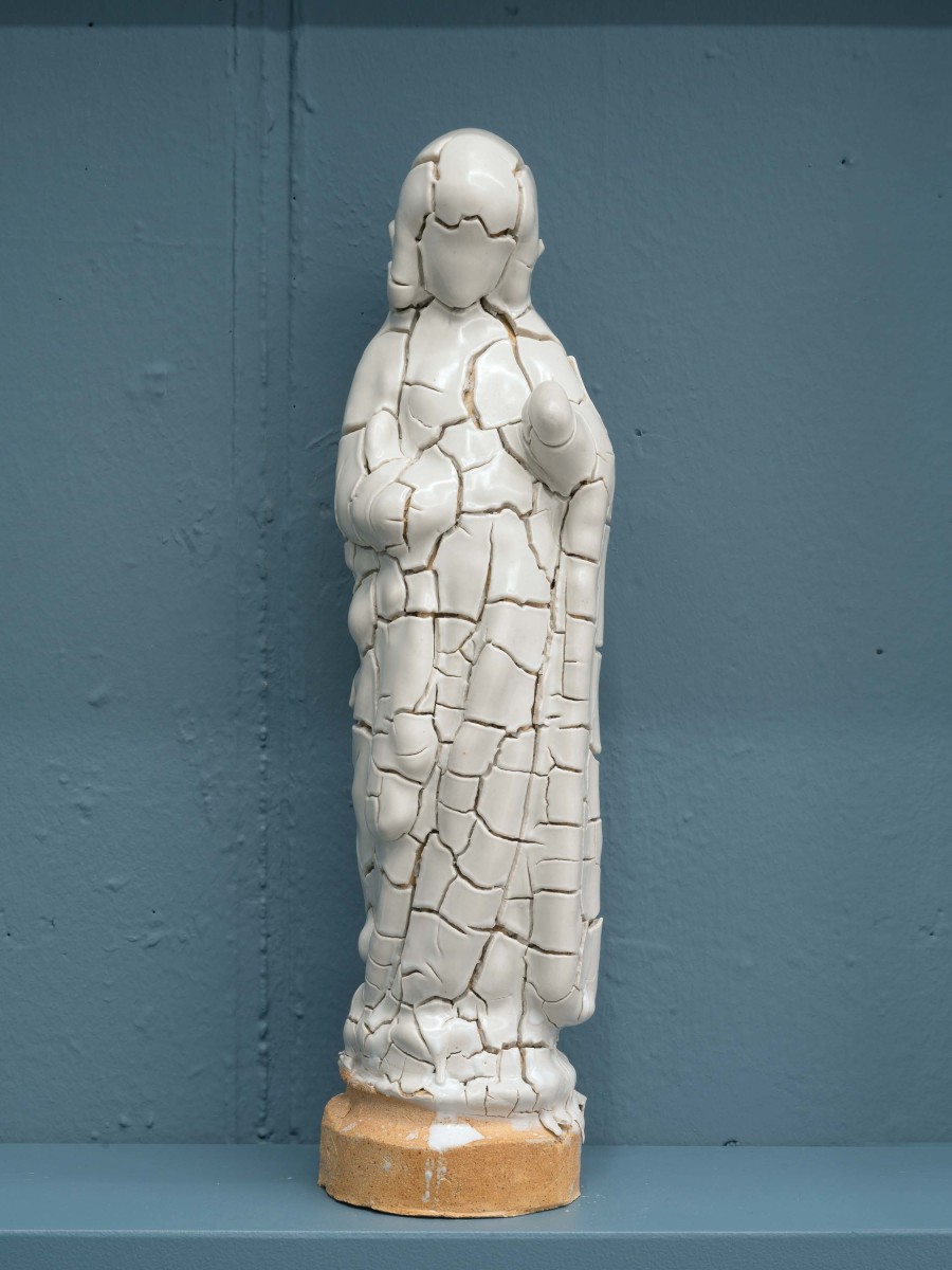 Christian Gonzenbach, The Virgin Mary. 2021, earthenware coated stoneware, 34 x 9 x 9 cm, Galerie Heinzer Reszler, 2021-2022. Courtesy of the artist and Heinzer Reszler gallery.